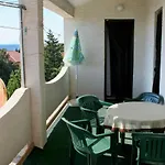 Apartment By The Sea Mandre, Pag - 3084 *