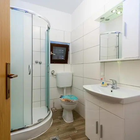 By The Sea Mandre, Pag - 3084 Apartment Kolan