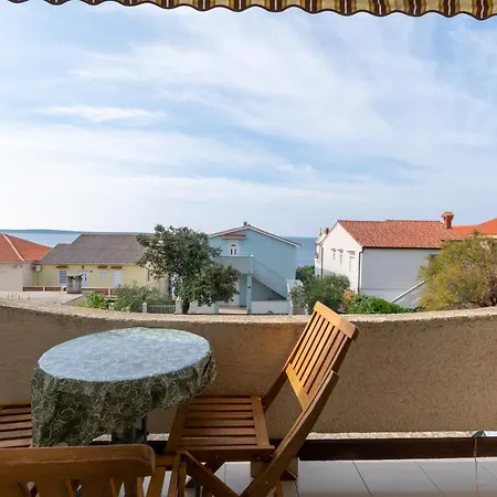 By The Sea Mandre, Pag - 3084 Apartment