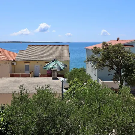 By The Sea Mandre, Pag - 3084 Apartment *