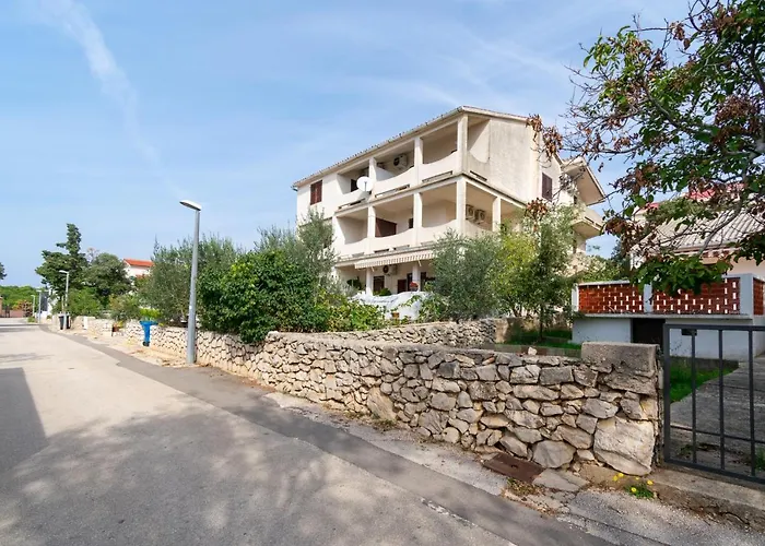 By The Sea Mandre, Pag - 3084 * Kolan