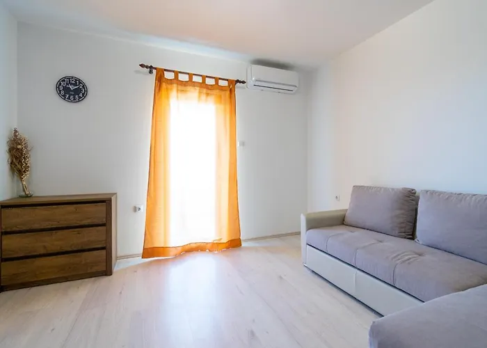 By The Sea Mandre, Pag - 3084 *